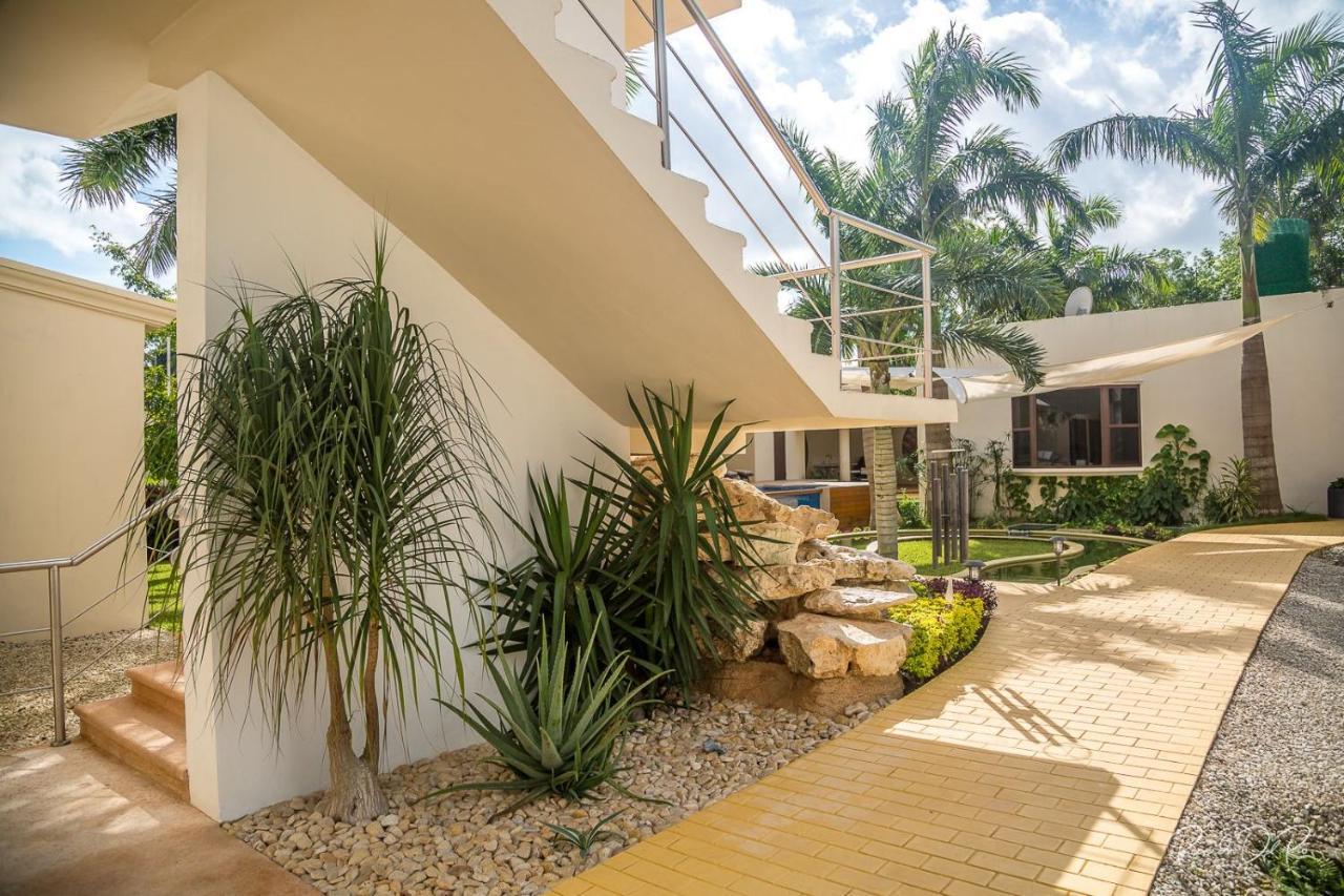 Azcapri Villa Boutique & Spa Cancun Bagian luar foto